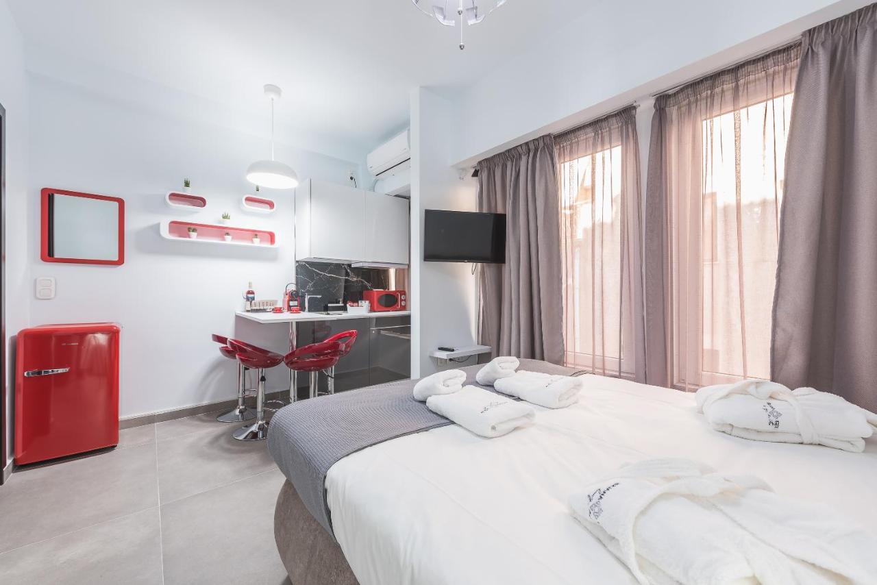 Iguana Gold Luxury Suites 1Min From Ermou Str Atina Dış mekan fotoğraf