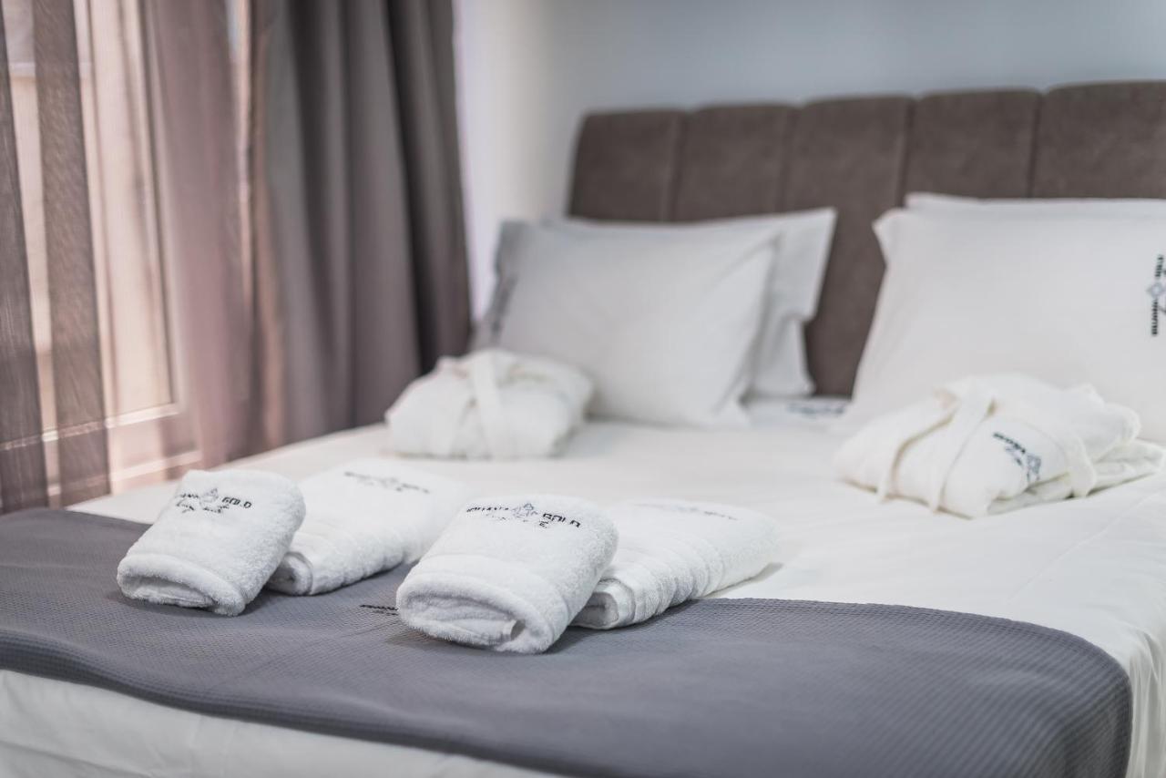 Iguana Gold Luxury Suites 1Min From Ermou Str Atina Dış mekan fotoğraf